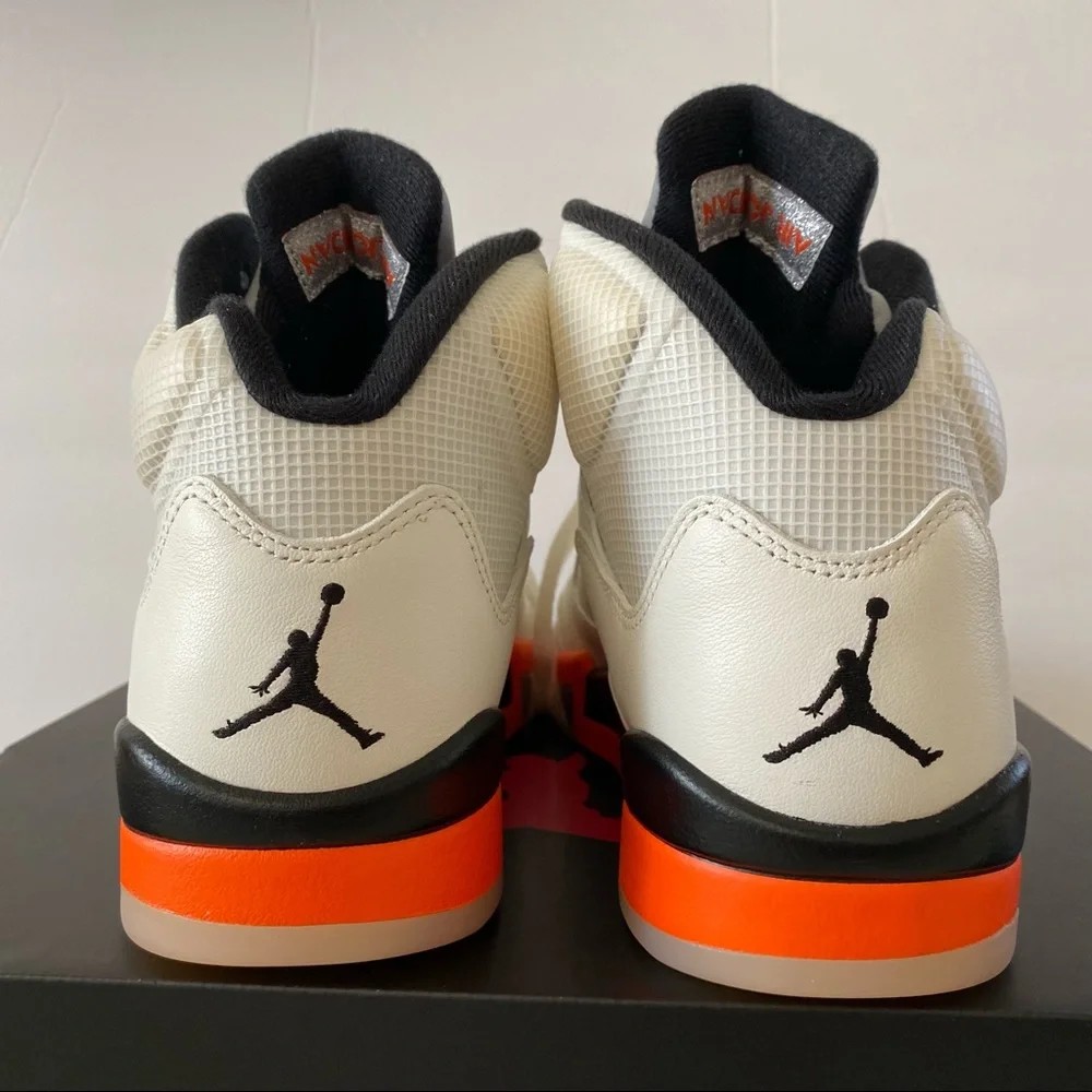 Air Jordan 5 Retro